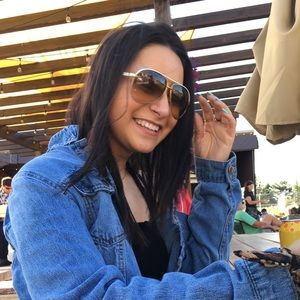 Meet your Posher, Arianna